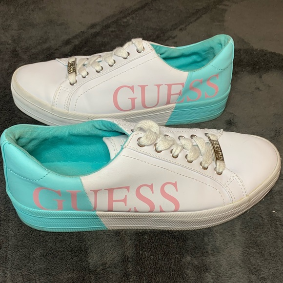 White and Teal GUESS Sneakers Size 8 1/2 in Womens - Picture 3 of 5